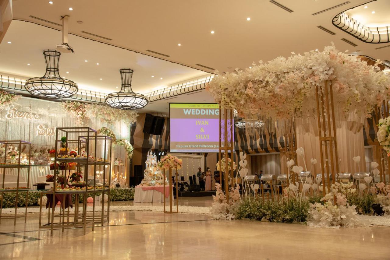 Orchardz Hotel Industri Jakarta Kemayoran Exterior photo