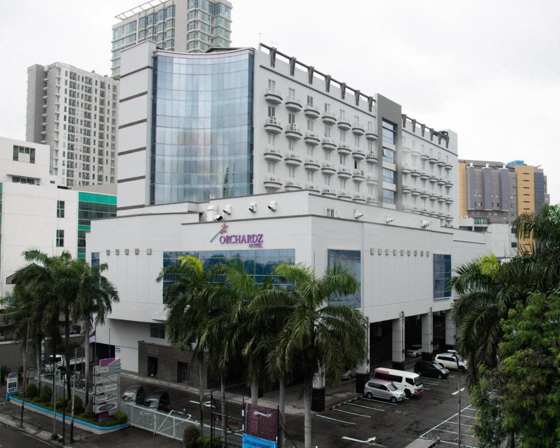 Orchardz Hotel Industri Jakarta Kemayoran Exterior photo