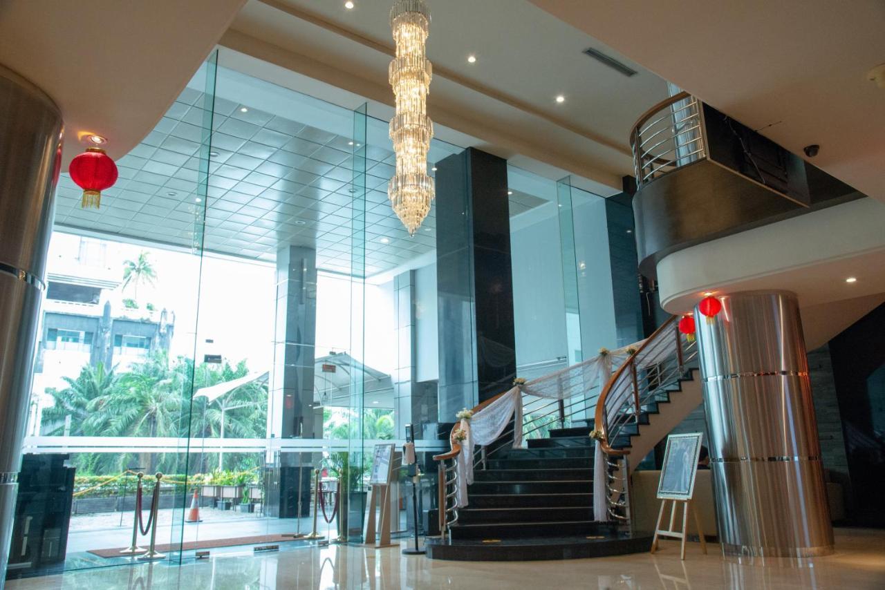 Orchardz Hotel Industri Jakarta Kemayoran Exterior photo