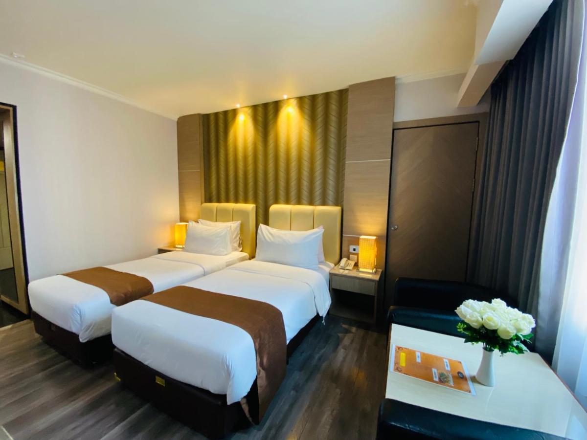 Orchardz Hotel Industri Jakarta Kemayoran Exterior photo
